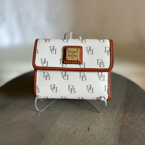 Dooney and Bourk Gretta Wallet in WHITE - Picture 1 of 6